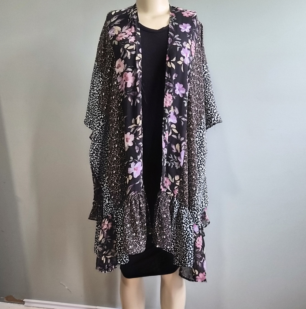 Umgee Floral Print Kimono w/Ruffled Hem Size S/M